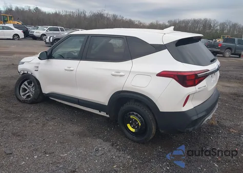 2021 Kia Seltos Lx z USA, uszkodzony, nr VIN KNDEPCAA4M7137546